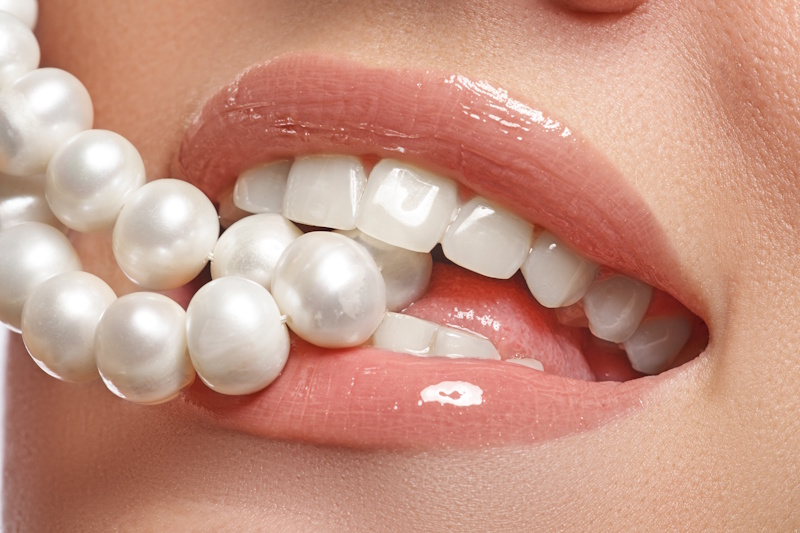 tratamiento-blanqueamiento-dental blanqueamiento-dental-con-led